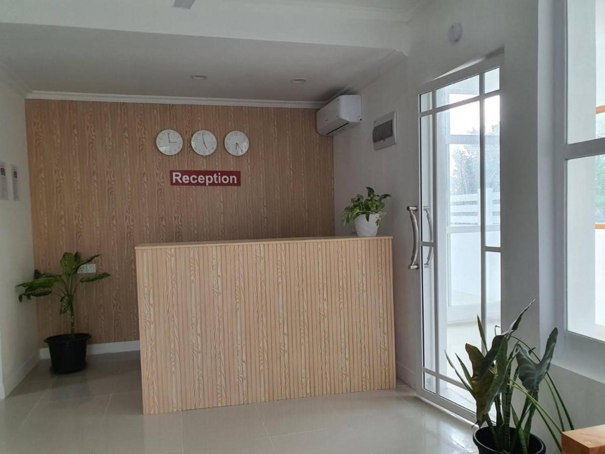 True South Hotel Addu Atol Buitenkant foto