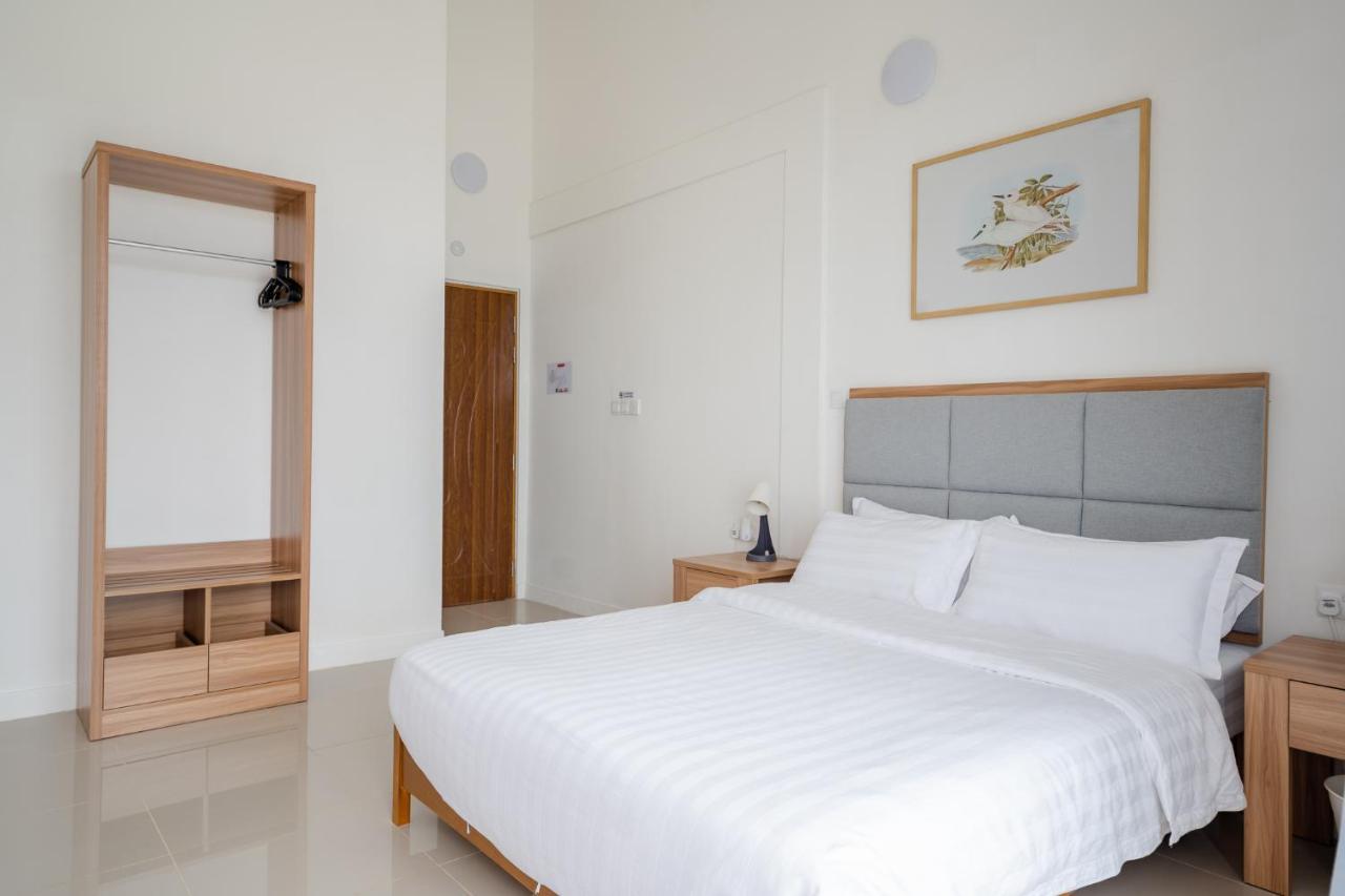True South Hotel Addu Atol Buitenkant foto