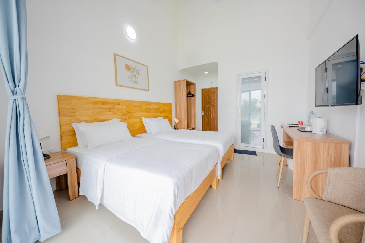 True South Hotel Addu Atol Buitenkant foto