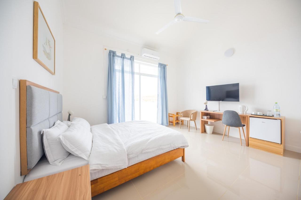 True South Hotel Addu Atol Buitenkant foto